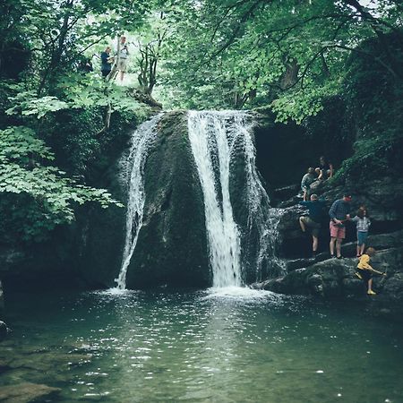 Central Malham Wellbeing Escape With Hot Tub Sleeps 8 מראה חיצוני תמונה