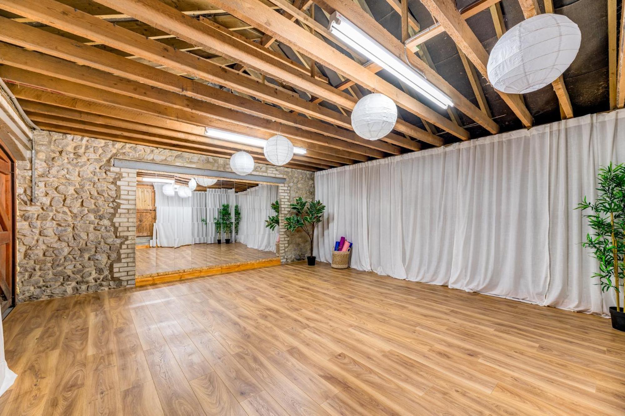Central Malham Wellbeing Escape With Hot Tub Sleeps 8 מראה חיצוני תמונה